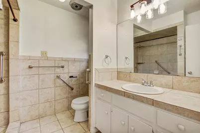 9913 Oak Hollow Drive, Austin, TX 78758 - Photo 22