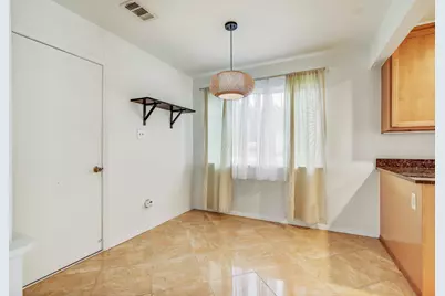 9913 Oak Hollow Drive, Austin, TX 78758 - Photo 10