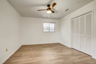 9913 Oak Hollow Drive, Austin, TX 78758 - Photo 20
