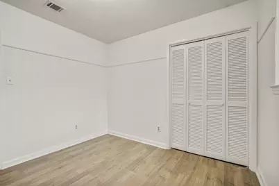 9913 Oak Hollow Drive, Austin, TX 78758 - Photo 28