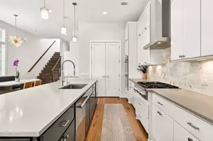 4018 Diligence Dr, Austin, TX 78731 - Photo 10