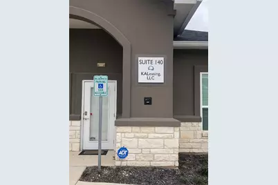 660 S Bagdad Road #140, Leander, TX 78641 - Photo 2