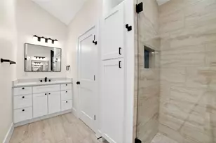 2403 N Shields Dr, Austin, TX 78727 - Photo 26