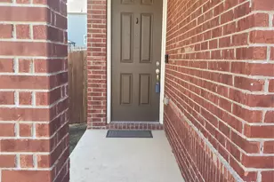 313 Los Cobos Ln, Georgetown, TX 78626 - Photo 2