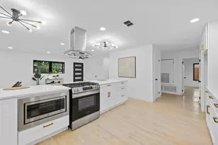 1305 Ridgehaven Dr, Austin, TX 78723 - Photo 10