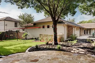 3302 Big Bend Dr, Austin, TX 78731 - Photo 4