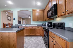 102 Camellia Dr, Hutto, TX 78634 - Photo 14