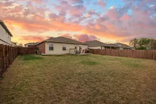 102 Camellia Dr, Hutto, TX 78634 - Photo 30