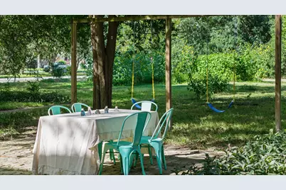 124 N Hamilton Street, Gonzales, TX 78629 - Photo 30