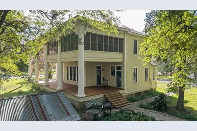 124 N Hamilton Street, Gonzales, TX 78629 - Photo 30
