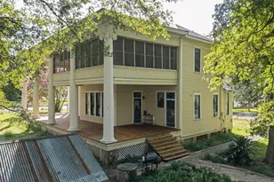 124 N Hamilton St, Gonzales, TX 78629 - Photo 32