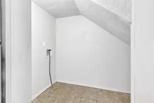 5805 Cougar Dr, Austin, TX 78745 - Photo 4