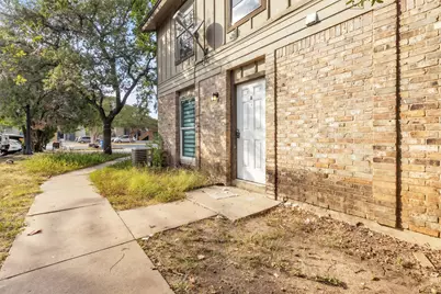 5805 Cougar Drive #D, Austin, TX 78745 - Photo 10