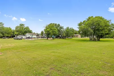718 Kimbro Street, Taylor, TX 76574 - Photo 24