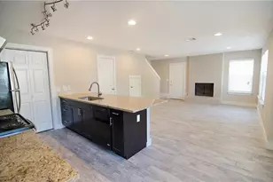 11901 Alpheus Ave, Austin, TX 78759 - Photo 4