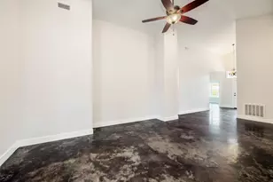 93 Primrose Ln, Marble Falls, TX 78654 - Photo 6