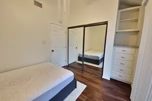 2313 Longview St, Austin, TX 78705 - Photo 12