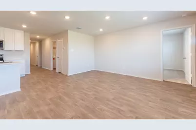 2115 Windflower Lane, Luling, TX 78648 - Photo 6