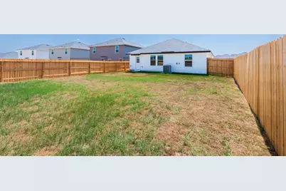 2115 Windflower Lane, Luling, TX 78648 - Photo 16