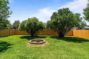 113 Hanstrom Dr, Hutto, TX 78634 - Photo 28