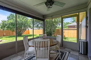 113 Hanstrom Dr, Hutto, TX 78634 - Photo 26