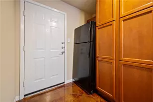 301 W 38th St, Austin, TX 78705 - Photo 8