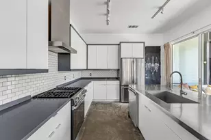 900 Brentwood St, Austin, TX 78757 - Photo 6