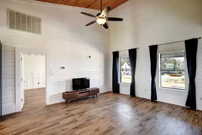 4165 Pin Oak Road, Muldoon, TX 78949 - Photo 38