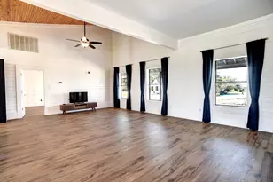 4165 Pin Oak Rd, Muldoon, TX 78949 - Photo 6