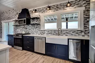 4165 Pin Oak Rd, Muldoon, TX 78949 - Photo 12