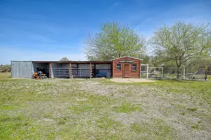 4165 Pin Oak Rd, Muldoon, TX 78949 - Photo 34