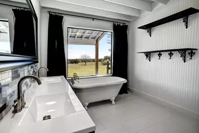 4165 Pin Oak Road, Muldoon, TX 78949 - Photo 18