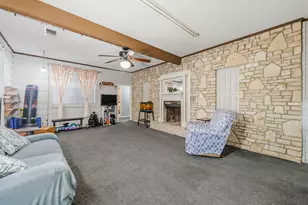 914 6th St, Blanco, TX 78606 - Photo 14