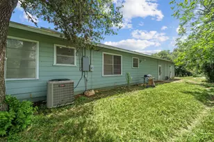 914 6th St, Blanco, TX 78606 - Photo 32