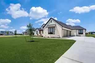 2453 Lineage Ln, Leander, TX 78641 - Photo 2