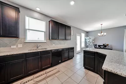 18920 Lady Bird Johnson Street, Manor, TX 78653 - Photo 10