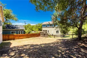 1326 Delano St, Austin, TX 78721 - Photo 20