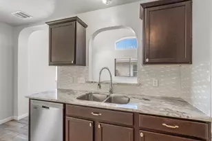 11502 Johnny Weismuller Ln, Austin, TX 78748 - Photo 12