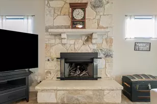 824 Sierra Blanco Loop, Georgetown, TX 78633 - Photo 14