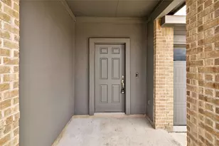 416 Escondido Cir, San Marcos, TX 78666 - Photo 4