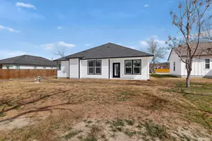 133 Kawainui Ln, Bastrop, TX 78602 - Photo 38