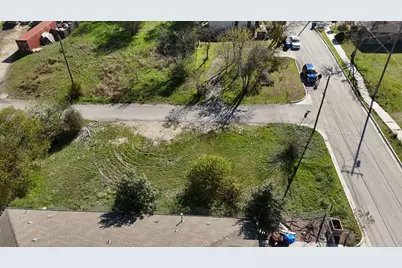 110 N Robinson Street, Taylor, TX 76574 - Photo 6