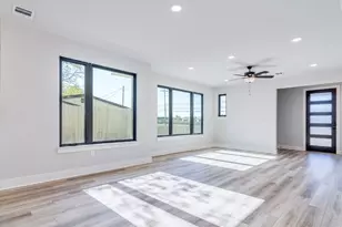 206 E Wonsley Dr, Austin, TX 78753 - Photo 4
