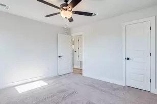 206 E Wonsley Dr, Austin, TX 78753 - Photo 22