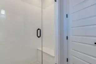 206 E Wonsley Dr, Austin, TX 78753 - Photo 14