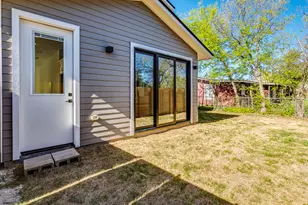 206 E Wonsley Dr, Austin, TX 78753 - Photo 30