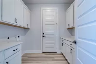 206 E Wonsley Dr, Austin, TX 78753 - Photo 28