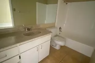 910 Duncan Ln, Austin, TX 78705 - Photo 16