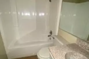 910 Duncan Ln, Austin, TX 78705 - Photo 18