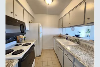 6501 E Hill Drive #121, Austin, TX 78731 - Photo 4